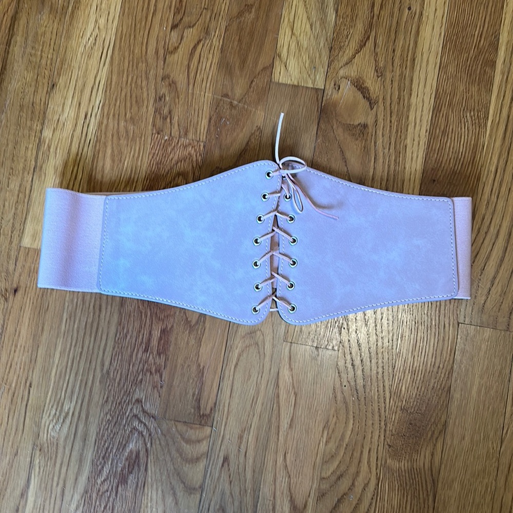 Lace up belt